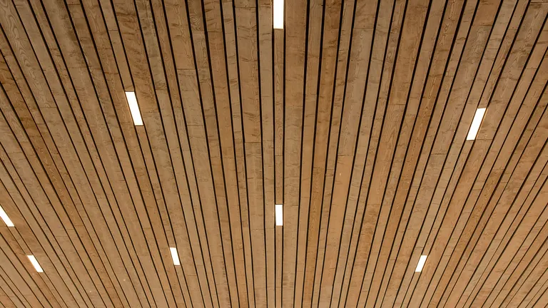 Aluminium panel and cladding surfaces